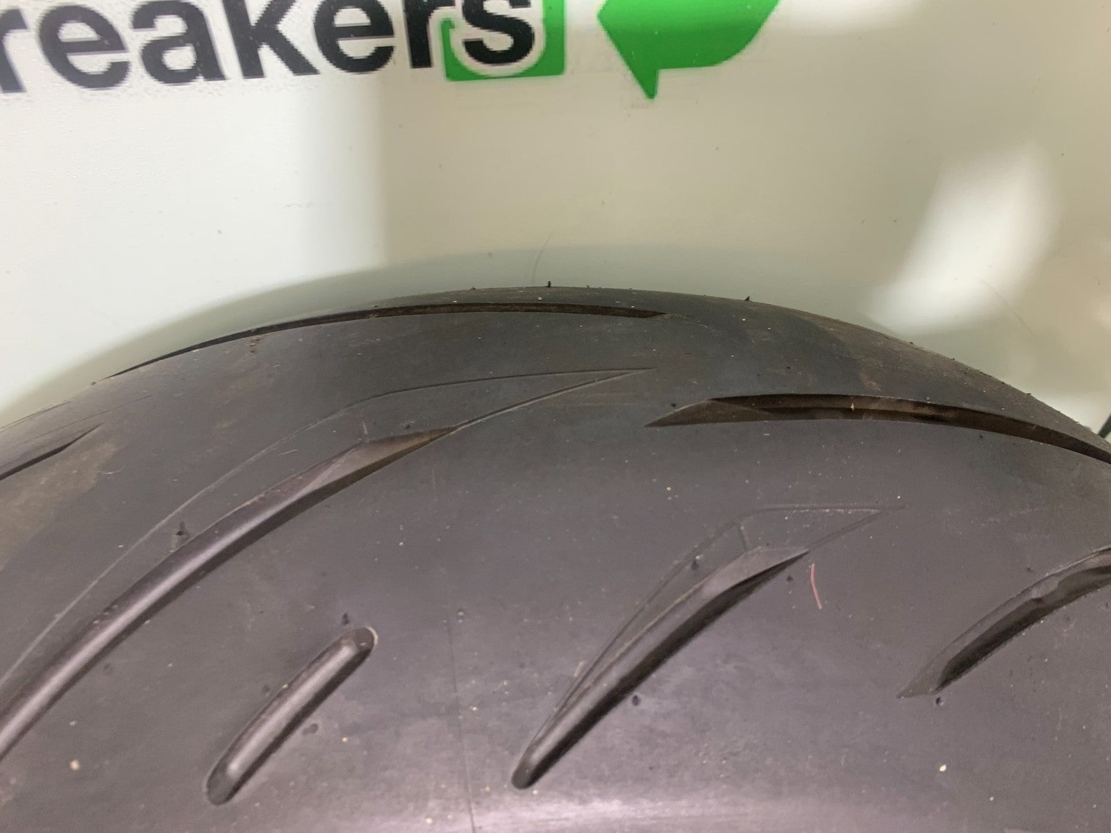 KAWASAKI Z1000 SX REAR WHEEL (GOOD TYRE) YEAR 2014-16 (CMB1264)