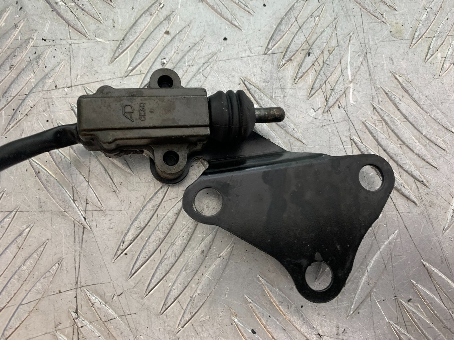 TRIUMPH 955i SPRINT ST SIDE STAND SWITCH  YEAR 1999-04 (CMB1230)