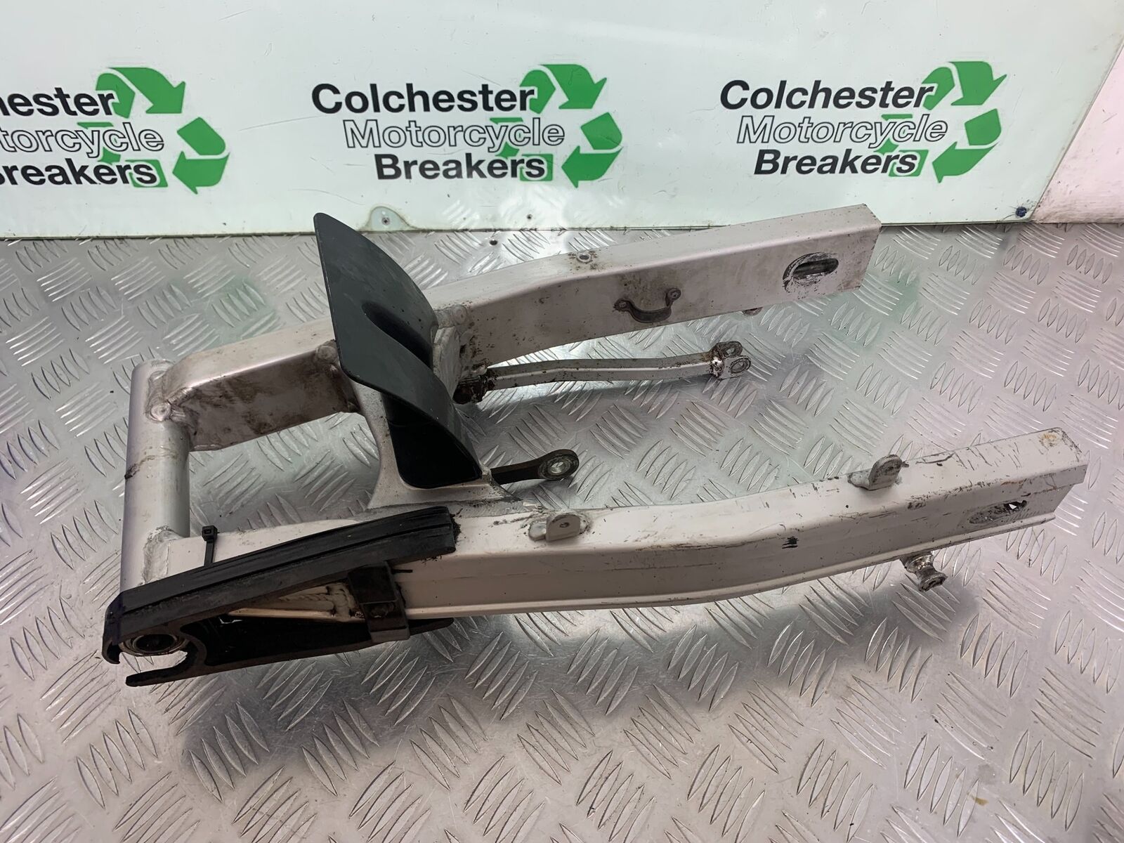SUZUKI SV650 SV 650 mk1 SWINGARM   YEAR 1999-2002 (CMB1036)