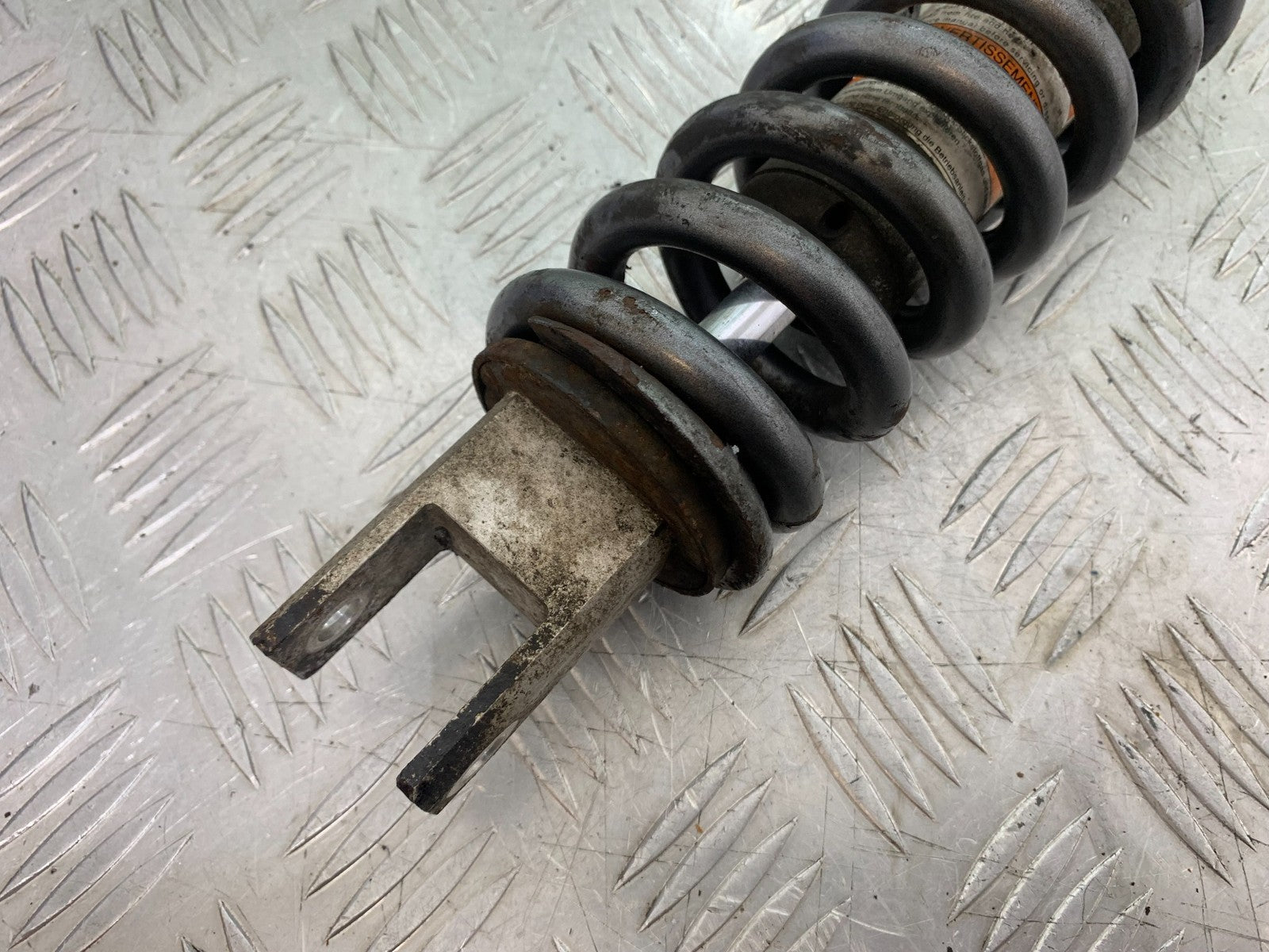 SUZUKI GSF1200 GSF 1200 BANDIT REAR SHOCK  YEAR 2001-2004 (CMB1188)