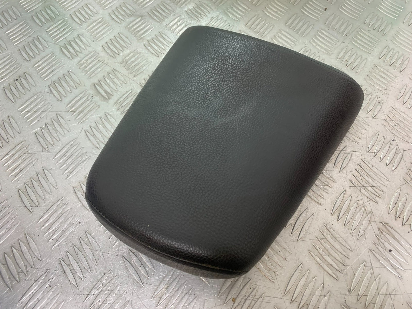HONDA CBF125 CBF 125 REAR SEAT  YEAR 2009-14 (CMB1182)