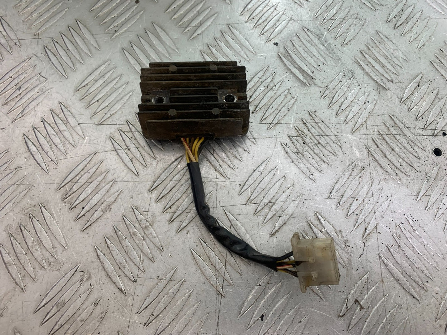KAWASAKI GT550 GT 550 REGULATOR  YEAR 1989-1994