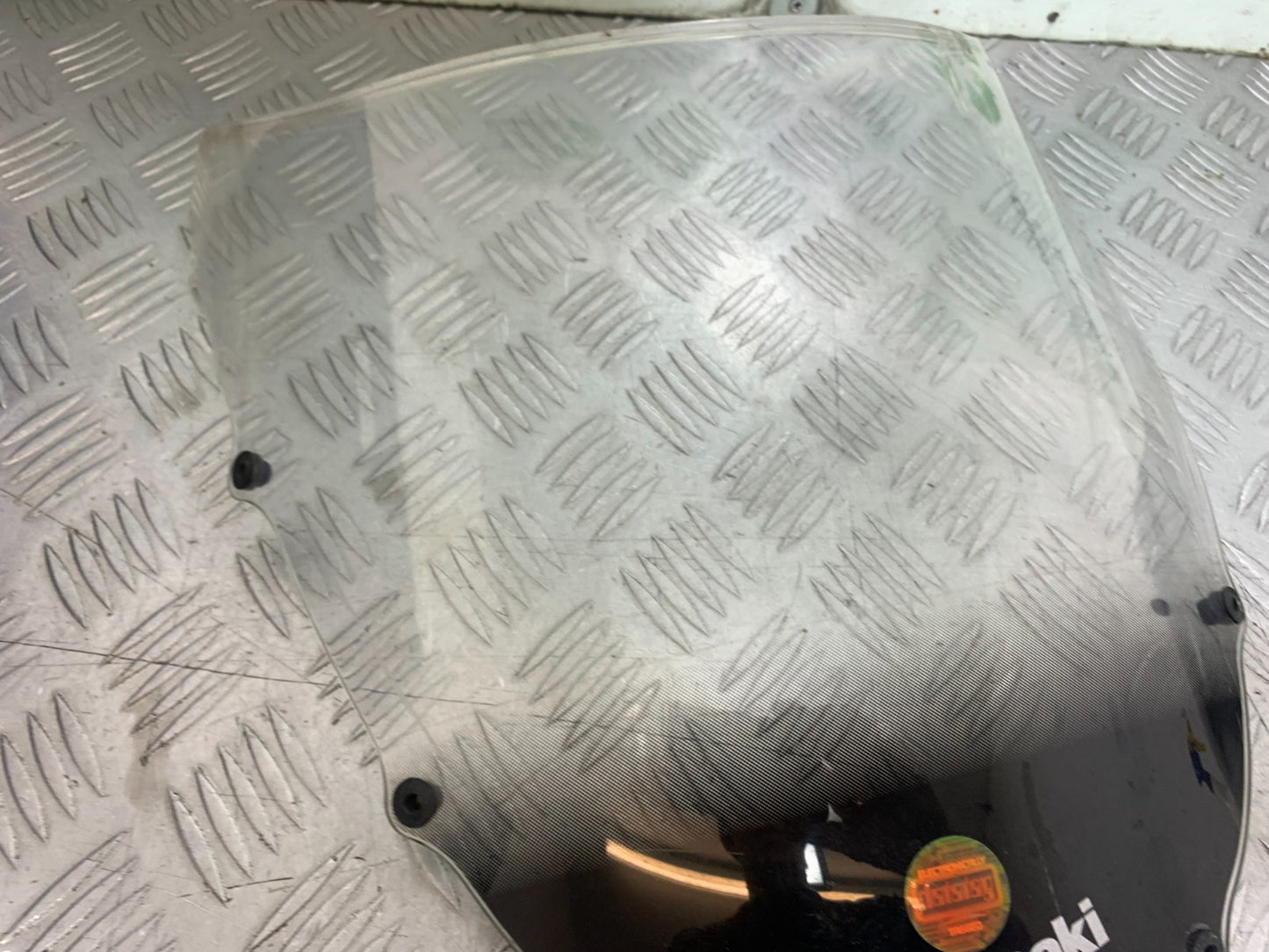 KAWASAKI ZX9R ZX9 R SCREEN  YEAR 1998-1999 (CMB1329)