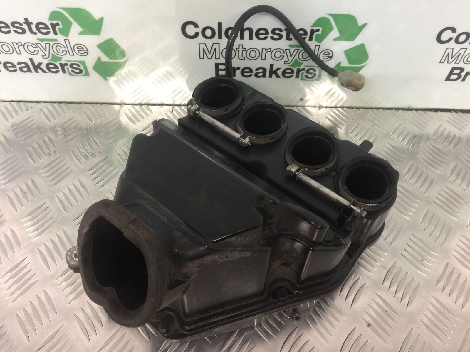 KAWASAKI Z1000 SX AIRBOX   YEAR 2011-13 (STOCK 911)