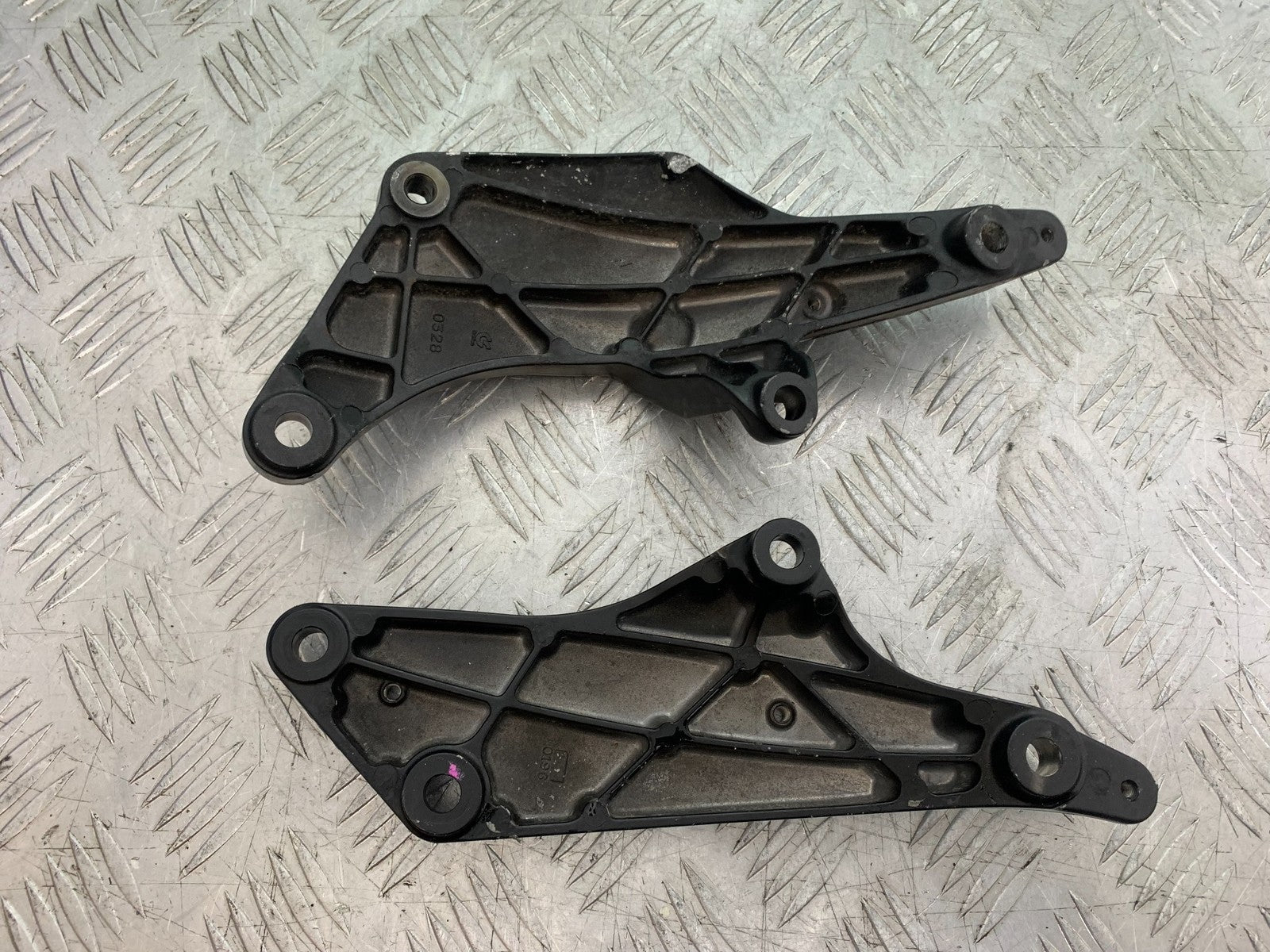 KAWASAKI ZX10R ZX10 R ENGINE BRACKETS 2008-2010 (CMB1301)