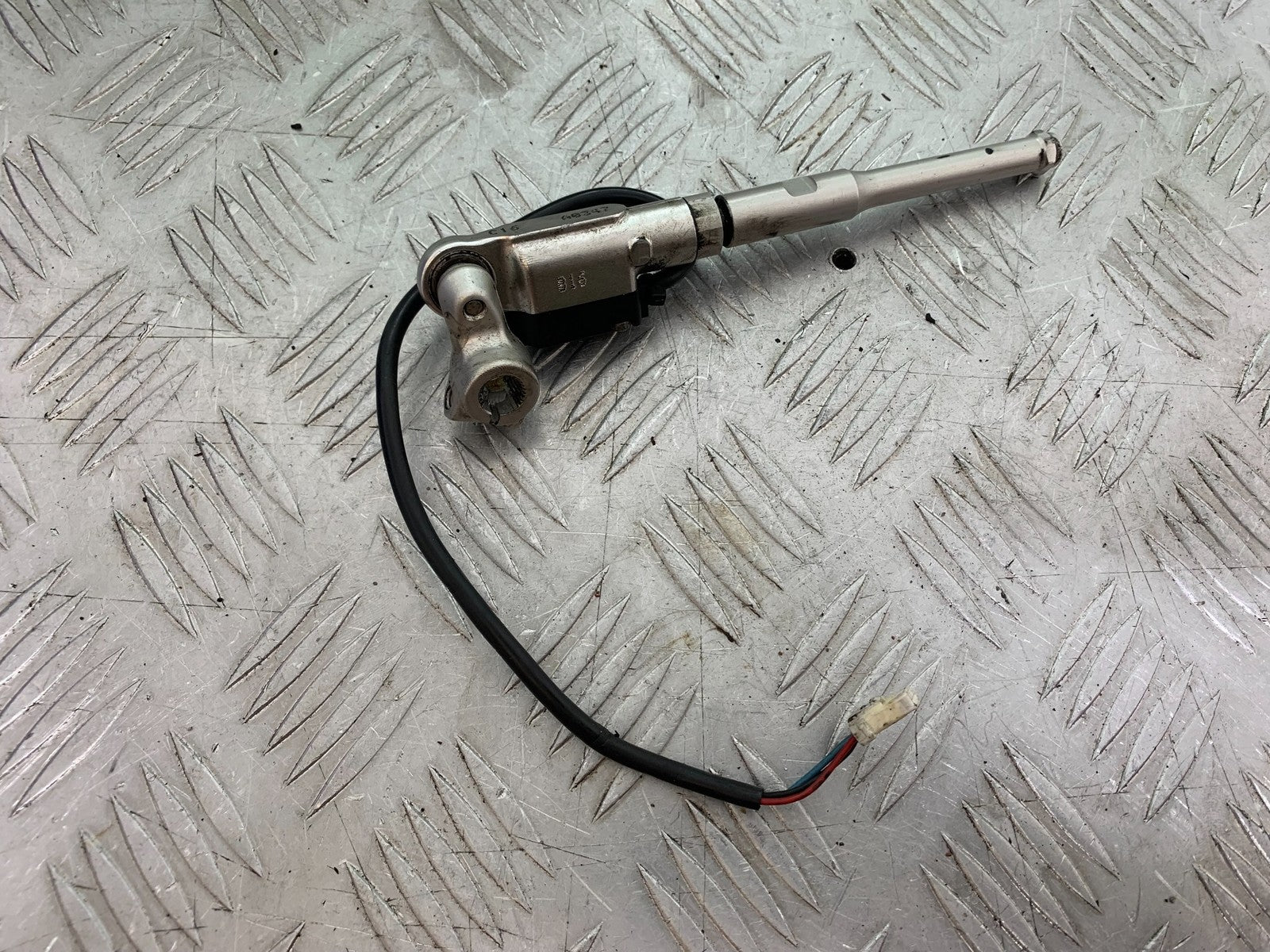 DUCATI 1299 PANIGALE GEAR LEVER   YEAR 2016 (CMB 1187)