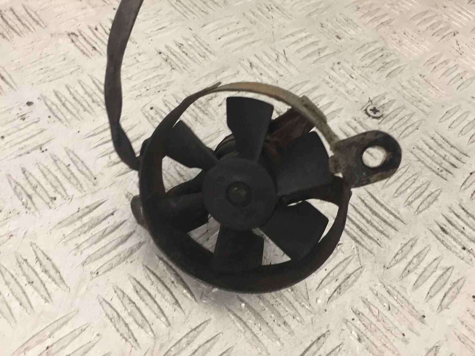 HONDA XL125 VARADERO RADIATOR FAN  YEAR 2008 (STOCK 841)