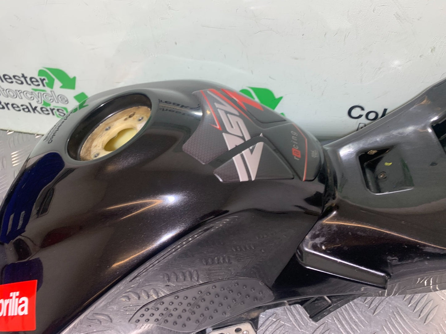 APRILIA RSV4 FACTORY PETROL TANK   YEAR 2009-2012(CMB1224)