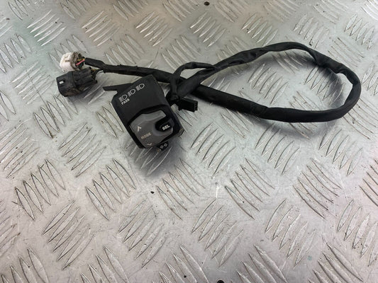 SUZUKI DL 650 V-STROM LEFT SWITCH GEAR  YEAR 2020 (CMB1117)