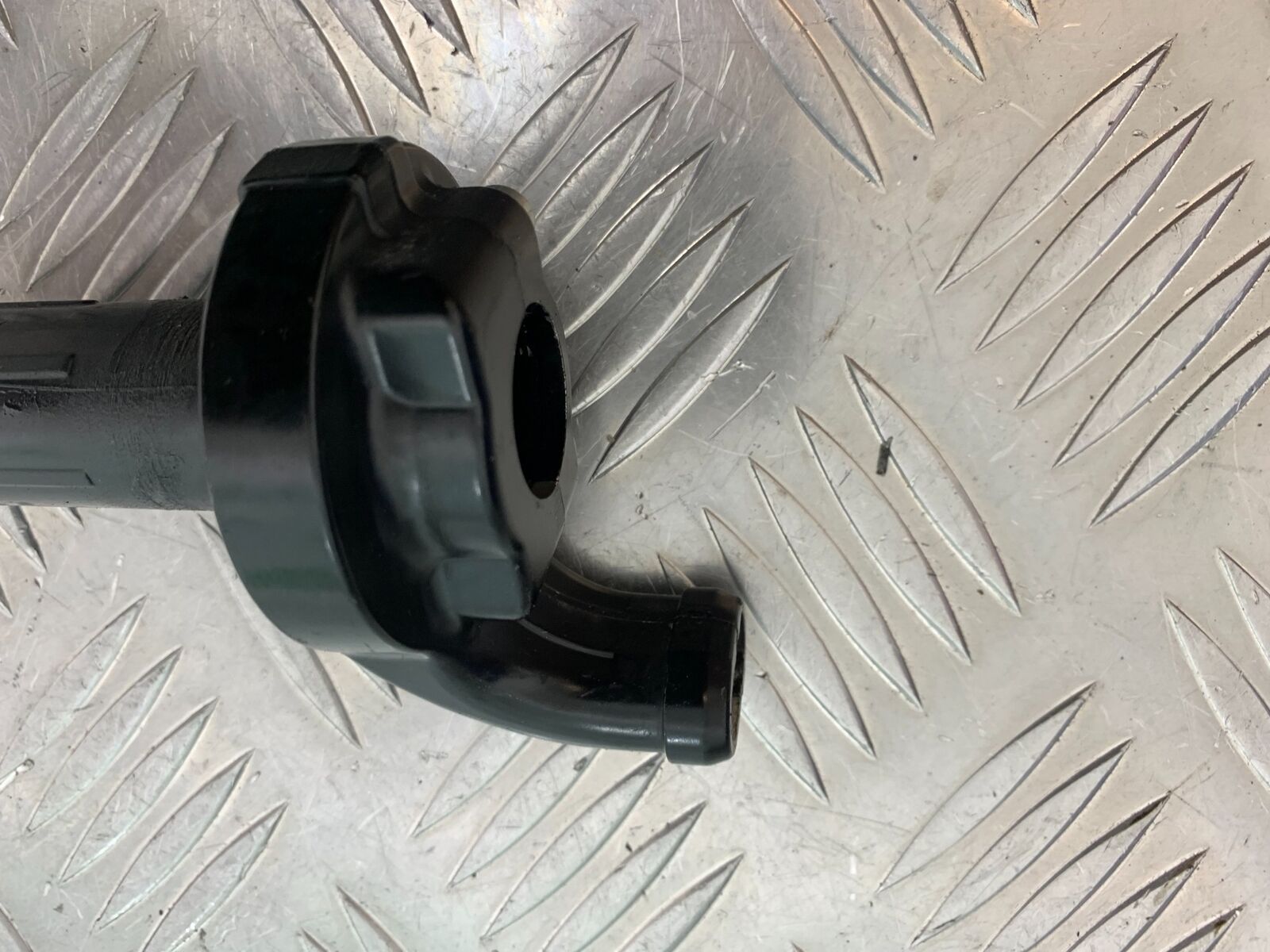TRIUMPH TIGER 800 XC THROTTLE AND GRIP  YEAR 2011-2014 (CMB1022)