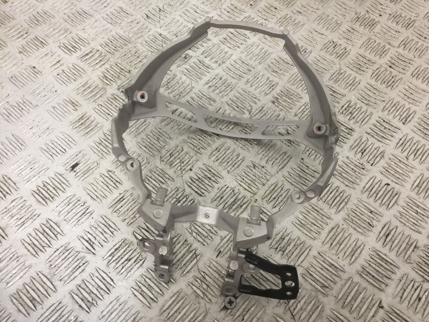 DUCATI 696 MONSTER HEADLIGHT BRACKET YEAR 2008 (STOCK 768)