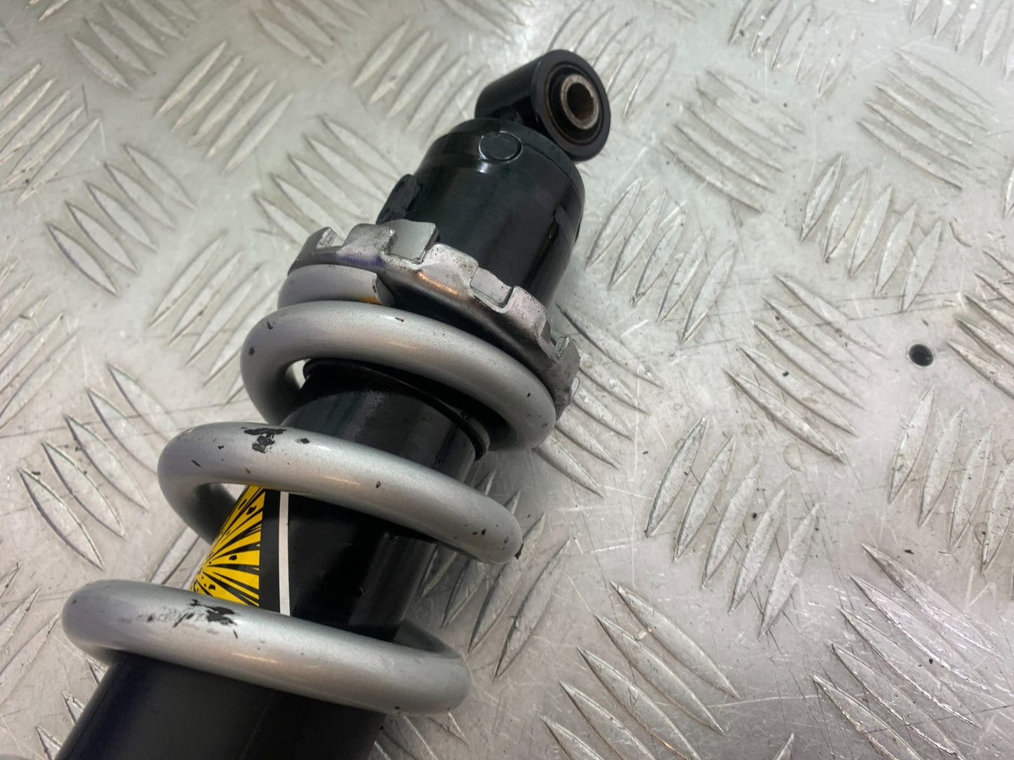 YAMAHA YZF R7 REAR SHOCK  YEAR 2022-2025 (CMB1255)