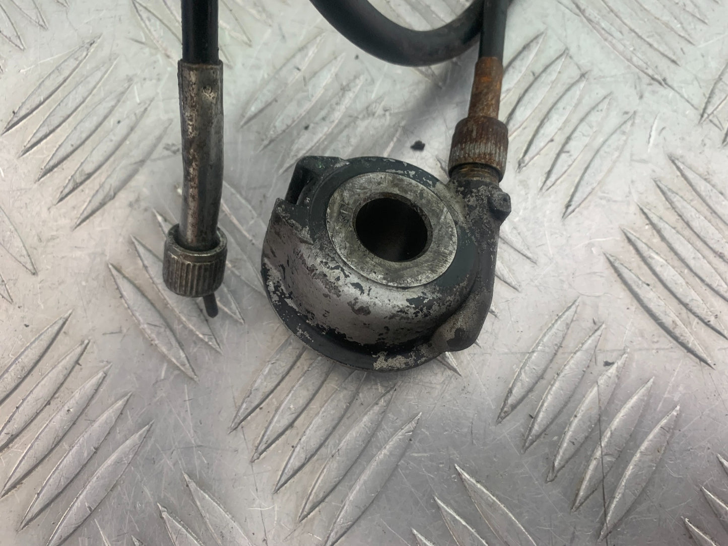 YAMAHA XV535 XV 535 VIRAGO SPEEDO DRIVE YEAR 1994-02 (CMB1139)