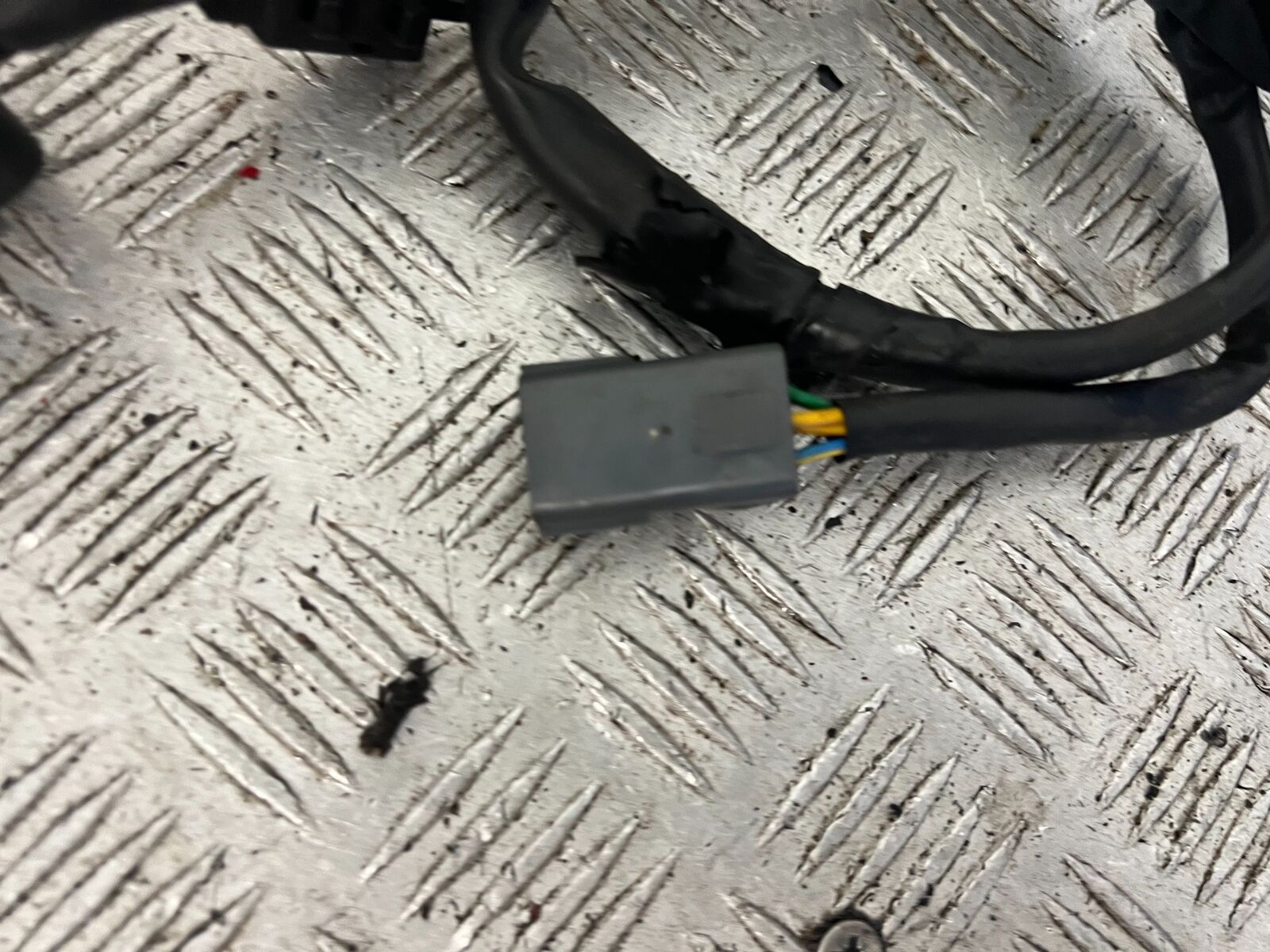 TRIUMPH TIGER 1200 EXPLORER LEFT SWITCH GEAR   YEAR  2012-2015 (STOCK 901)