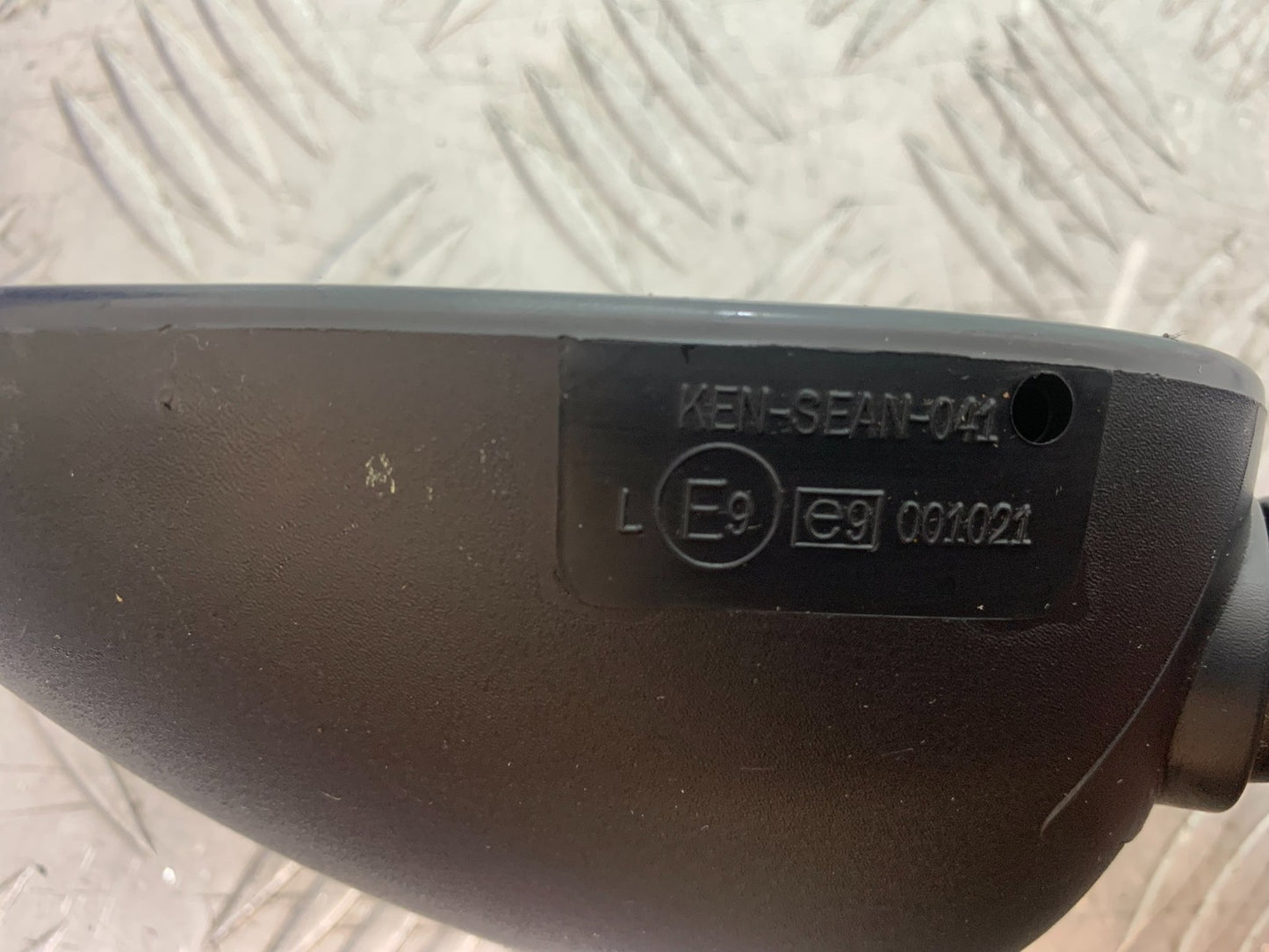 TRIUMPH 1050 SPEED TRIPLE LEFT MIRROR   YEAR 2005-2007 (CMB1322)