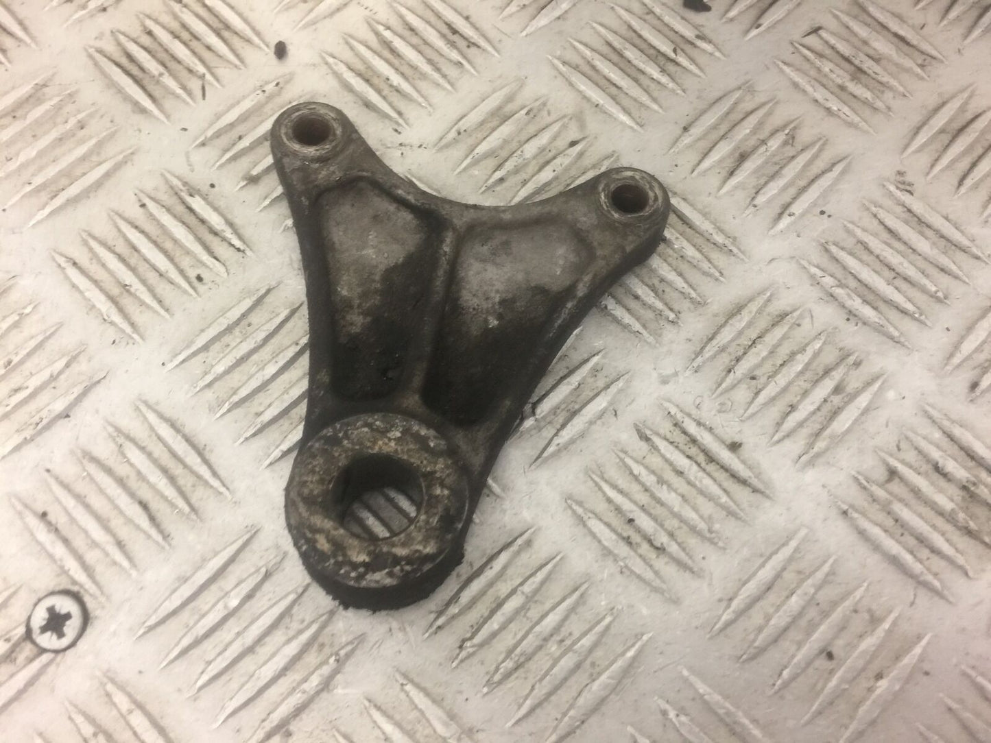 SUZUKI SV650 SV 650 REAR CALIPER BRACKET  YEAR 1999 STOCK 417