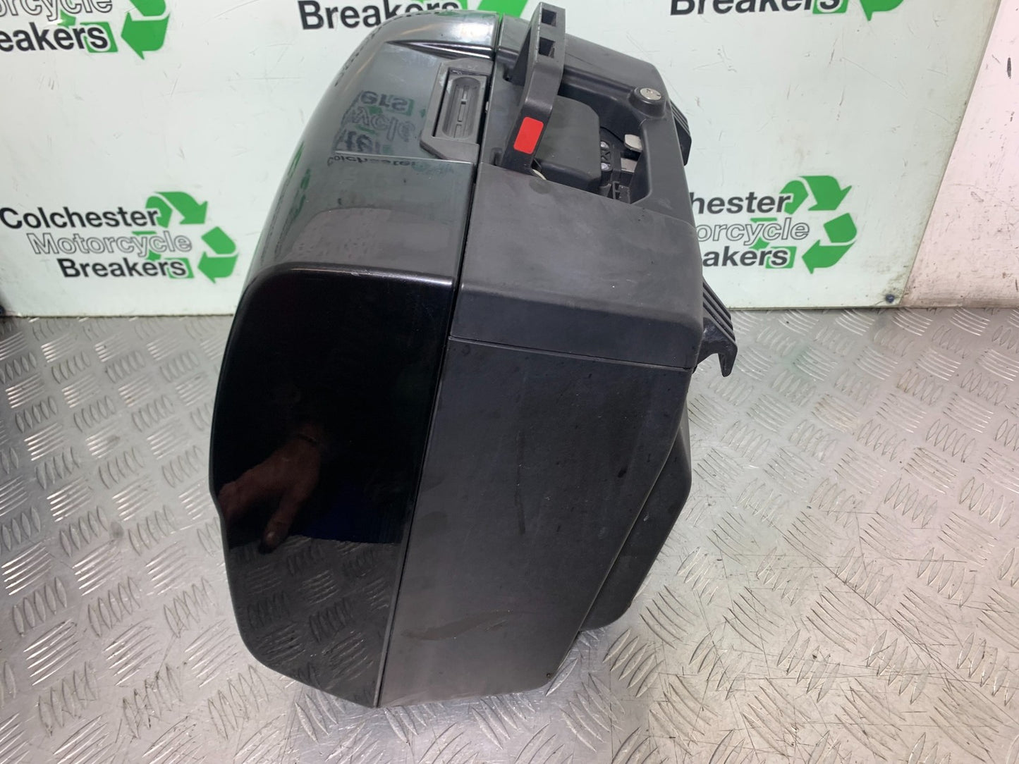 TRIUMPH 1050 SPRINT GT PANNIERS TOP BOX   YEAR 2010-2016 (CMB1250)
