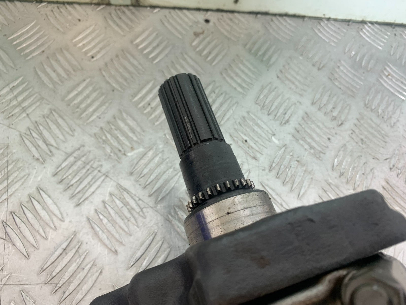 KAWASAKI VN1500 CLASSIC CRANK SHAFT   YEAR 1999 -2006 (CMB1166)