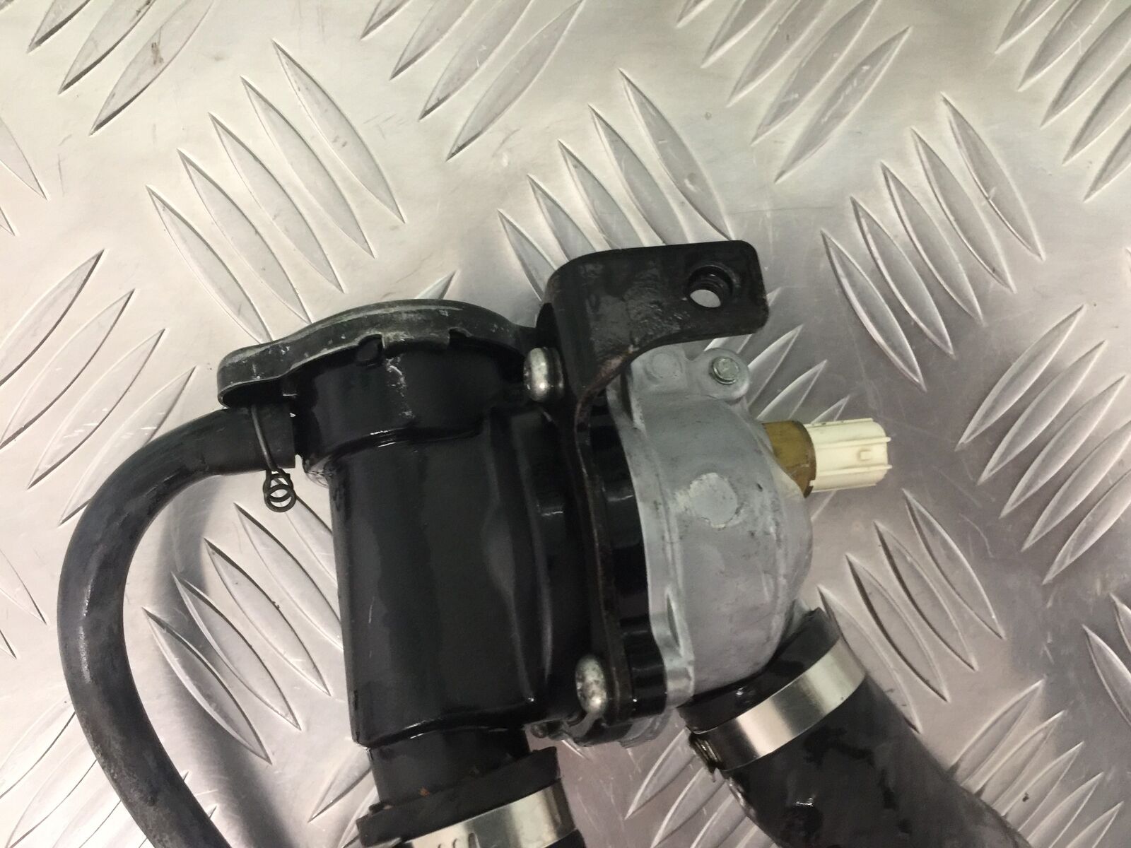 KAWASAKI Z800 Z 800 THERMOSTAT  YEAR 2013-2017 (STOCK 925)