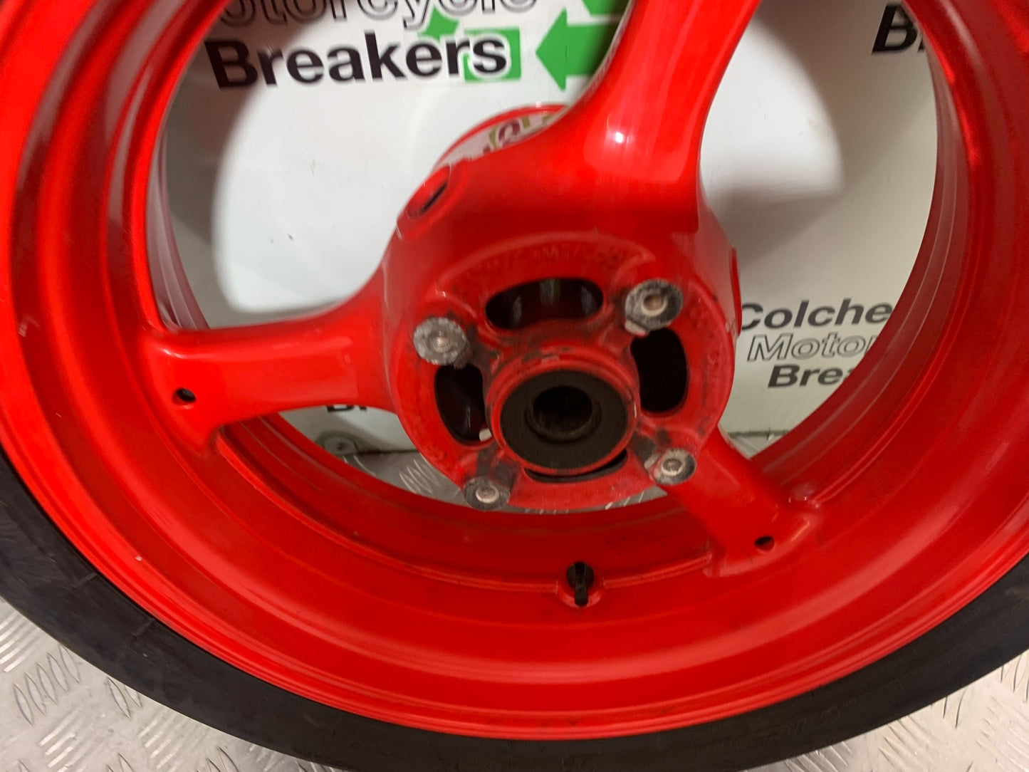 KAWASAKI ZX10R ZX 10R REAR WHEEL YEAR 2011-2015 (CMB1154)