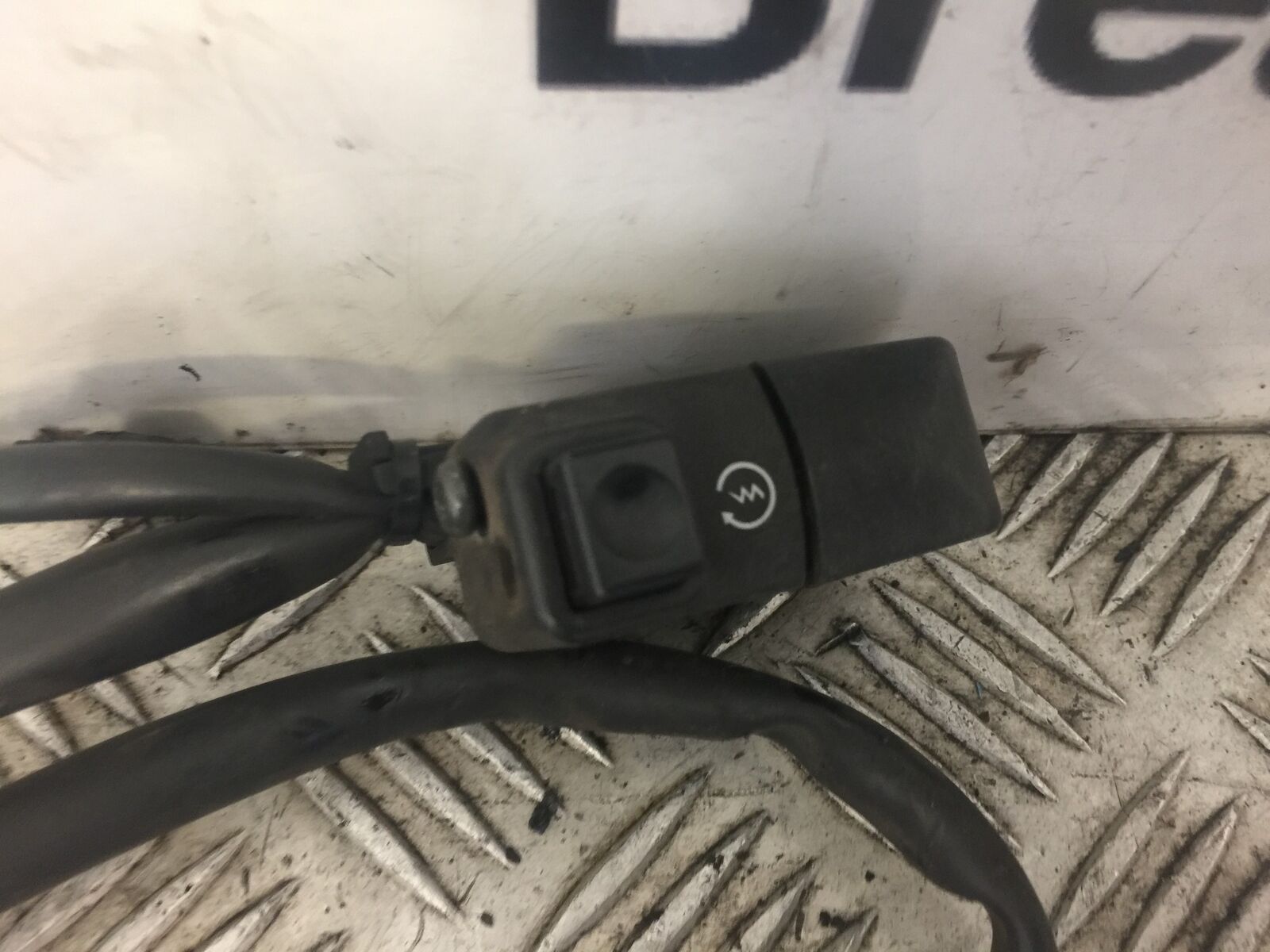 HONDA CBR125 CBR 125 RIGHT SWITCH GEAR YEAR 2011-2017 (STOCK 347)