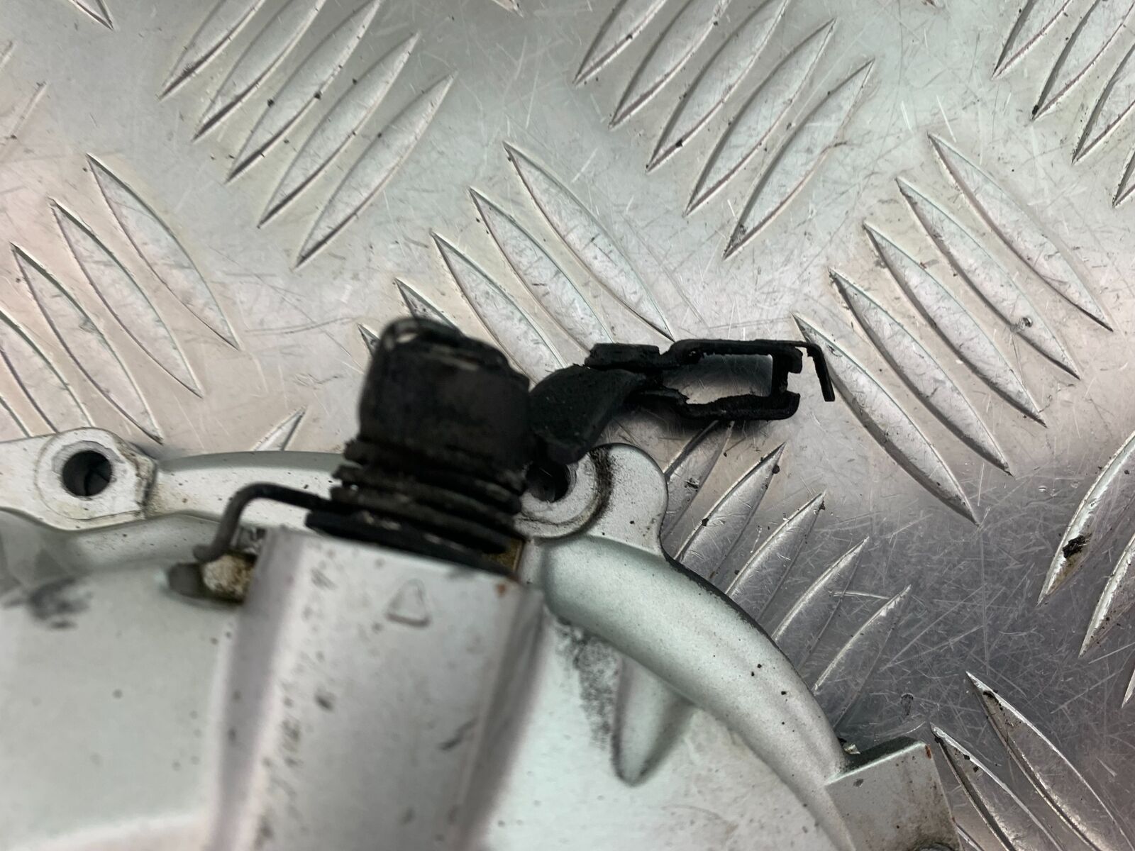 YAMAHA FZ6 FAZER CLUTCH COVER YEAR 2004-2007 (STOCK 955)