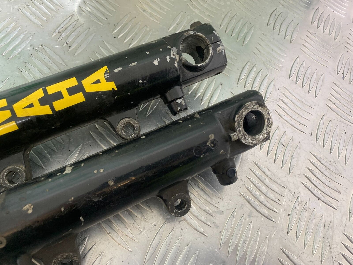 YAMAHA XJR1300 XJR 1300 FORKS   YEAR 1999-2003 (CMB1119)