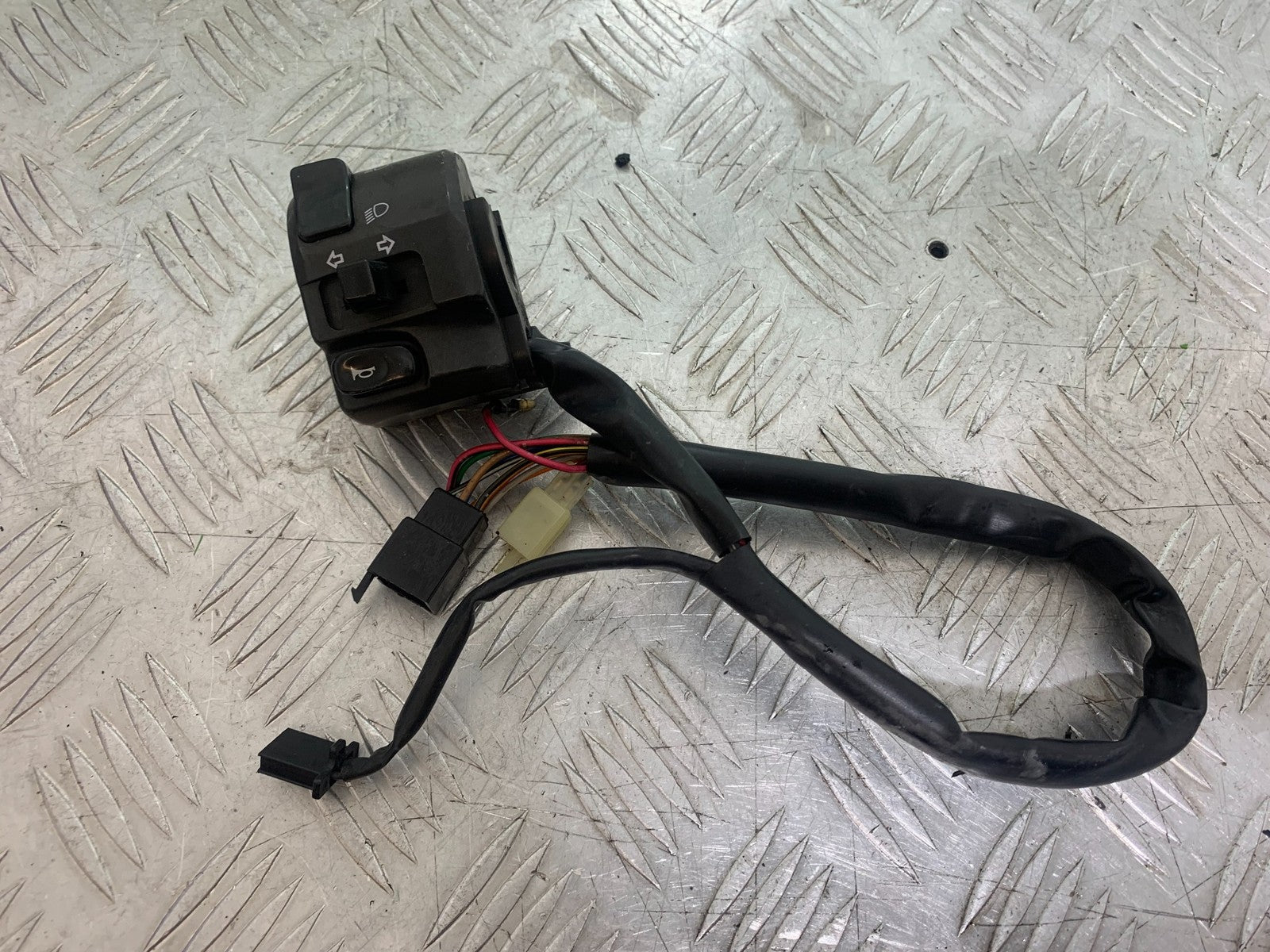 KAWASAKI ZX9R ZX9 E1 LEFT SWITCH GEAR   YEAR 2000-01 (CMB1171)