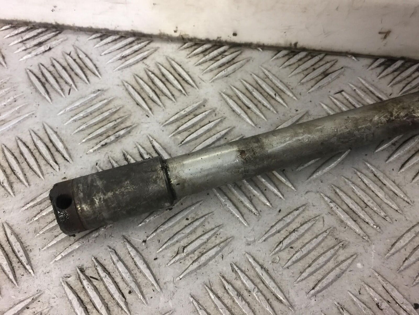 HONDA ST1100 ST 1100 PAN EUROPEAN FRONT WHEEL SPINDLE  YEAR 1997 (STOCK NO 413)