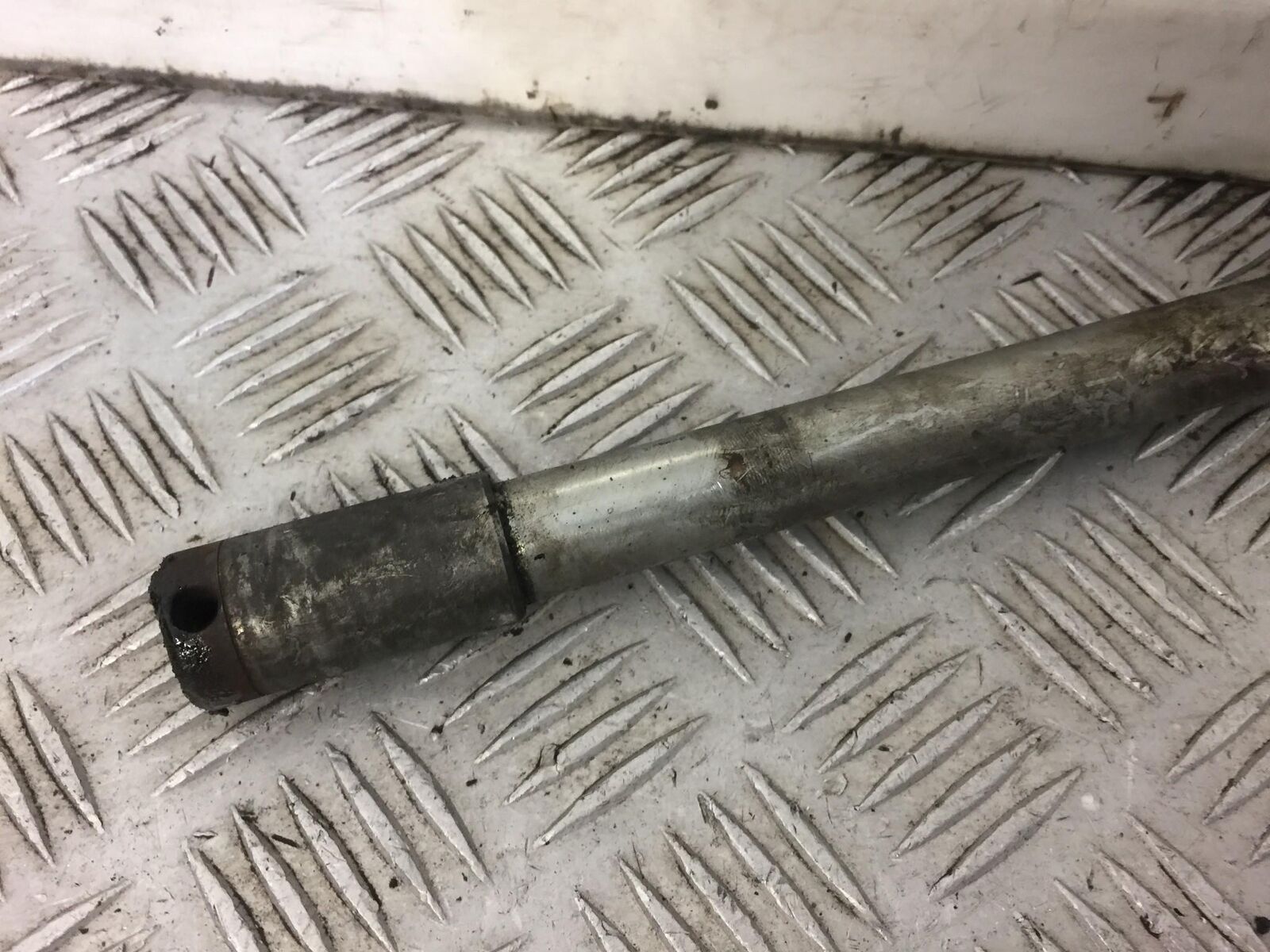 HONDA ST1100 ST 1100 PAN EUROPEAN FRONT WHEEL SPINDLE  YEAR 1997 (STOCK NO 413)