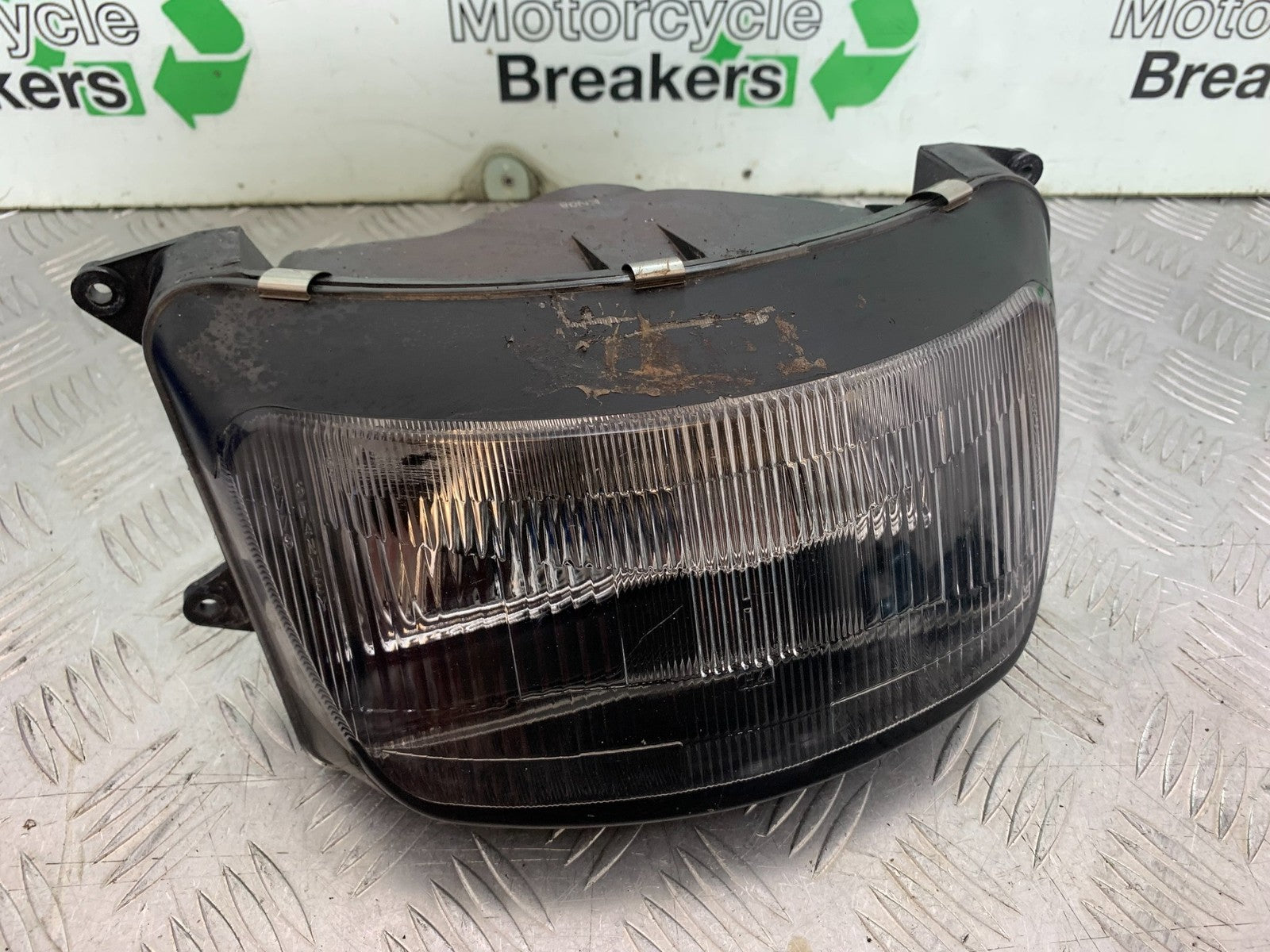 KAWASAKI ZZR1100 D HEADLIGHT    YEAR 1993-2001 (CMB1189)