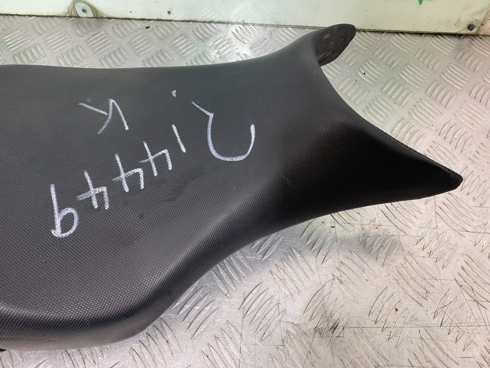 HONDA CB650F CB 650 FA-E SEAT  YEAR 2014-2017 (CMB1226)
