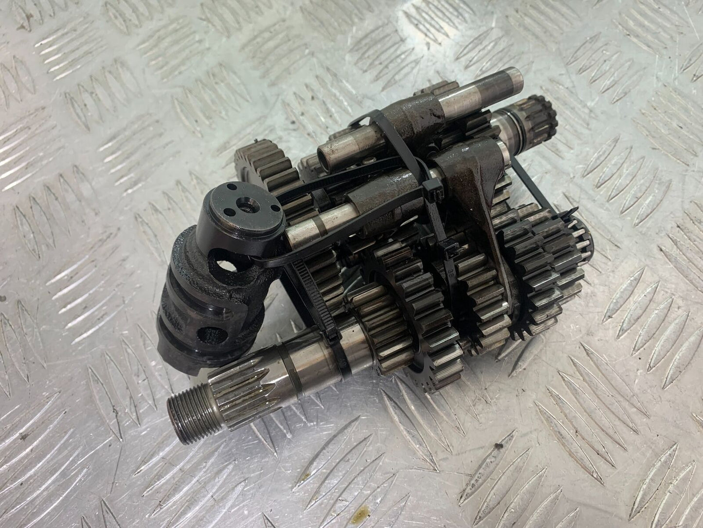 KAWASAKI KLR600 KLR 600 GEAR BOX  YEAR 1993-1995