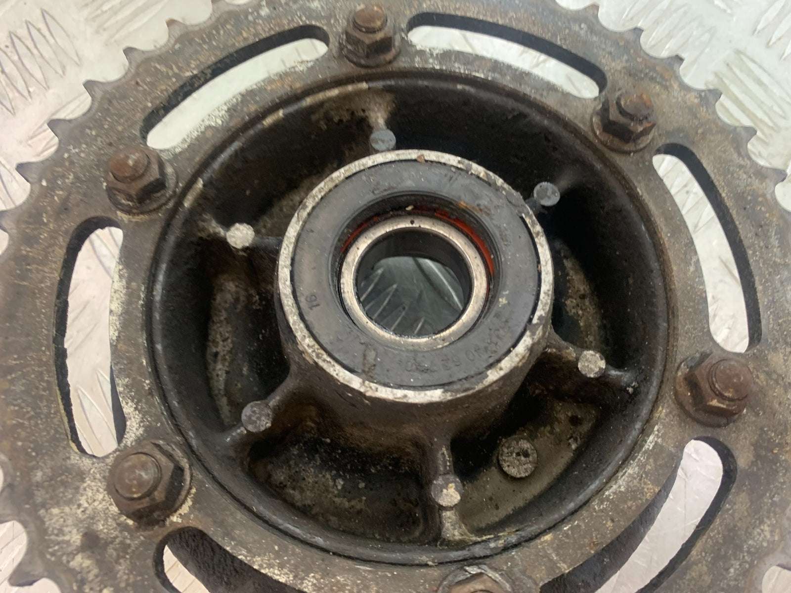 KAWASAKI ZZR1100 D REAR SPROCKET CARRIER  YEAR 1993-2001 (CMB1164)
