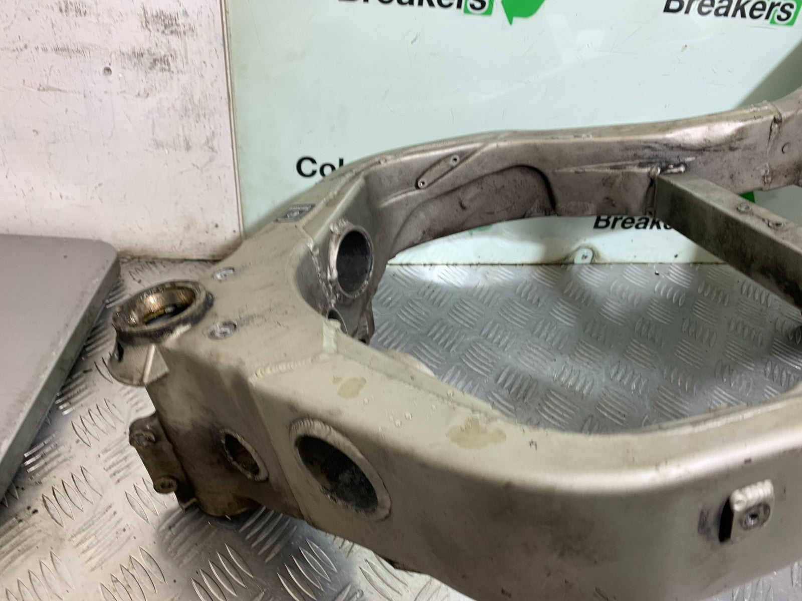 KAWASAKI ZZR1100 D FRAME REG LOG BOOK YEAR 1993-2001 (CMB1289)