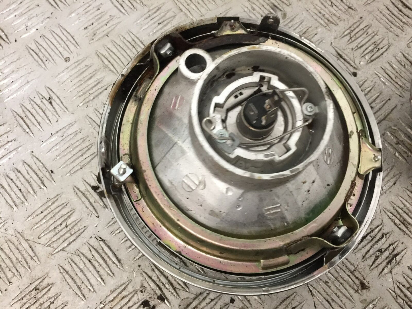 KAWASAKI ZRX1100 ZRX 1100 HEADLIGHT   YEAR 1997-2001 (STOCK 808)