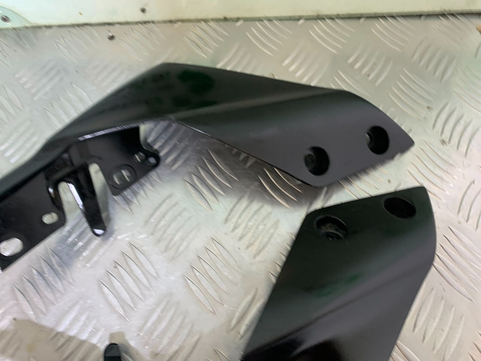 YAMAHA MT 125 MT125 LEFT AND RIGHT TAIL PIECE  YEAR 2021-2024 ABS (CMB1010)