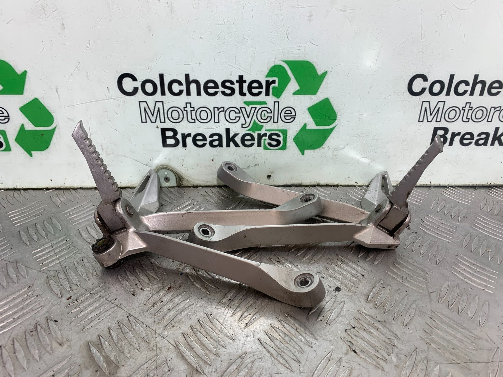 KYMCO CK1 125 REAR HANGERS AND PEGS YEAR 2014 - 2016 (CMB1181)