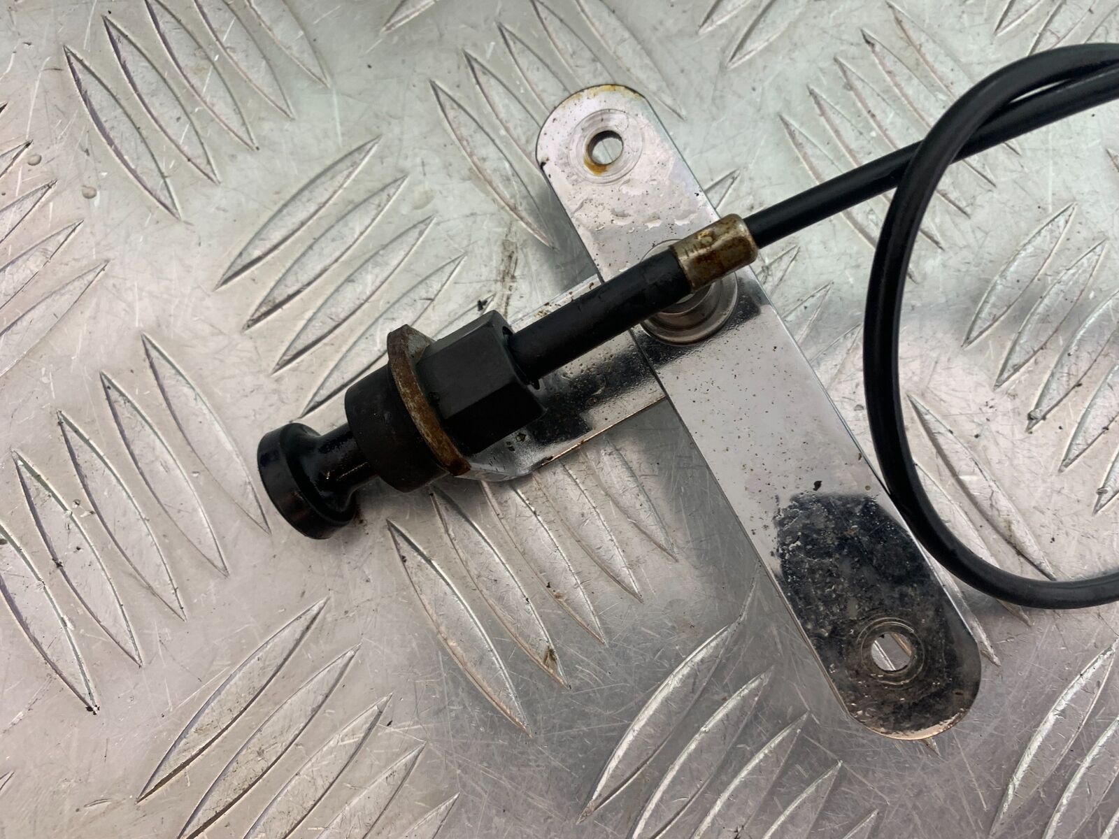 HONDA VFR400 VFR 400 NC21 CHOKE CABLE AND BRACKET  YEAR 1986-87 (CMB1043)