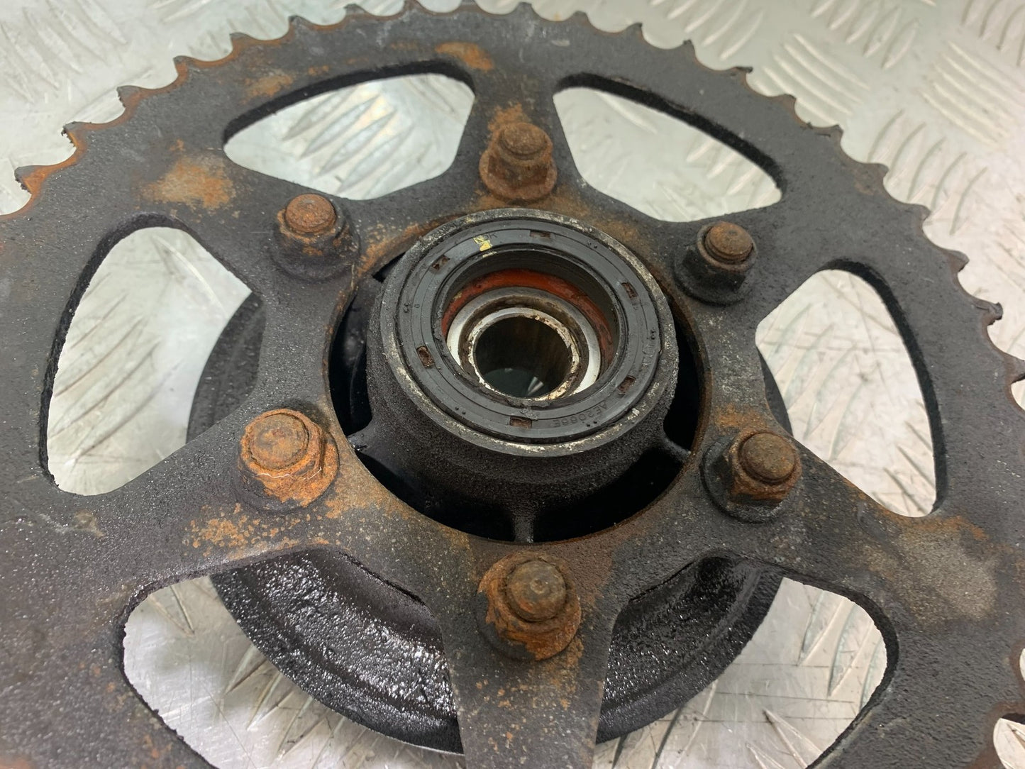 KAWASAKI 650 VERSYS SPROCKET CARRIER YEAR 2015-2018 (CMB1288)