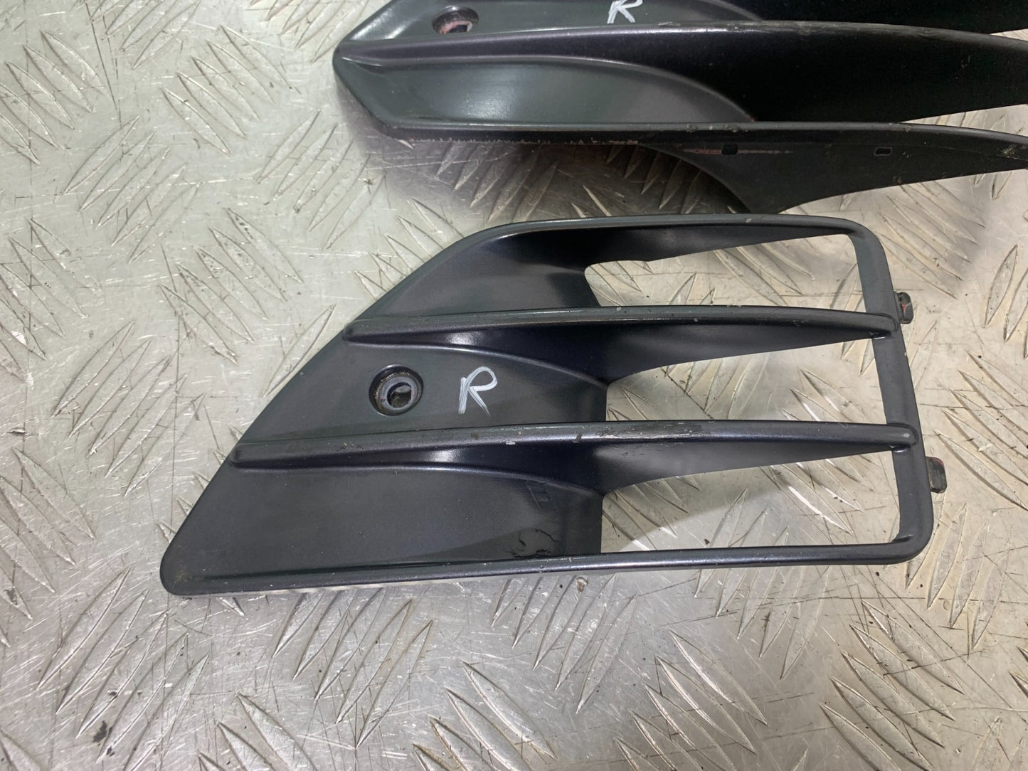 SUZUKI RF900 RF 900 RIGHT INSPECTION PANELS YEAR 1994-1999 CMB1326