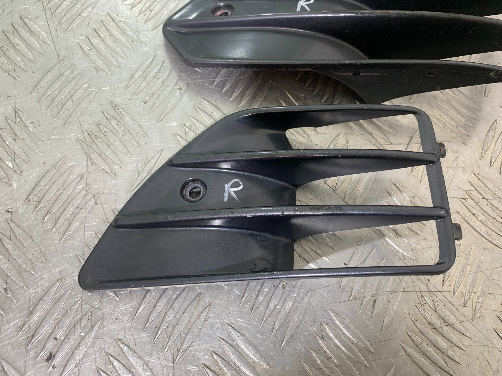 SUZUKI RF900 RF 900 RIGHT INSPECTION PANELS YEAR 1994-1999 CMB1326