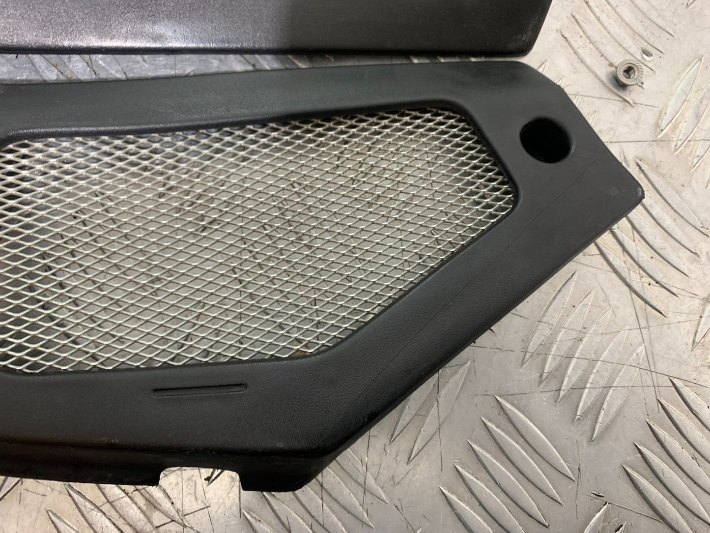 APRILIA RSV1000 RSV 1000 MILLE LEFT AND RIGHT SIDE INFILLS  1998- 2003 (CMB1184)