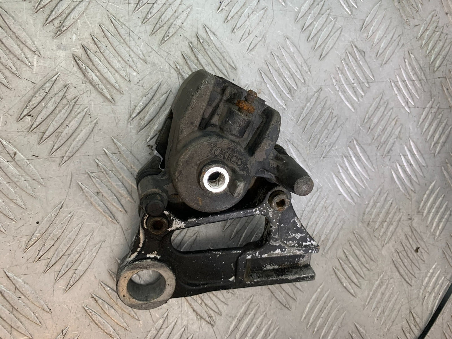 KAWASAKI ZX6R ZX6 J REAR CALIPER (SOLD AS PARTS)   YEAR 2000 (CMB1312)