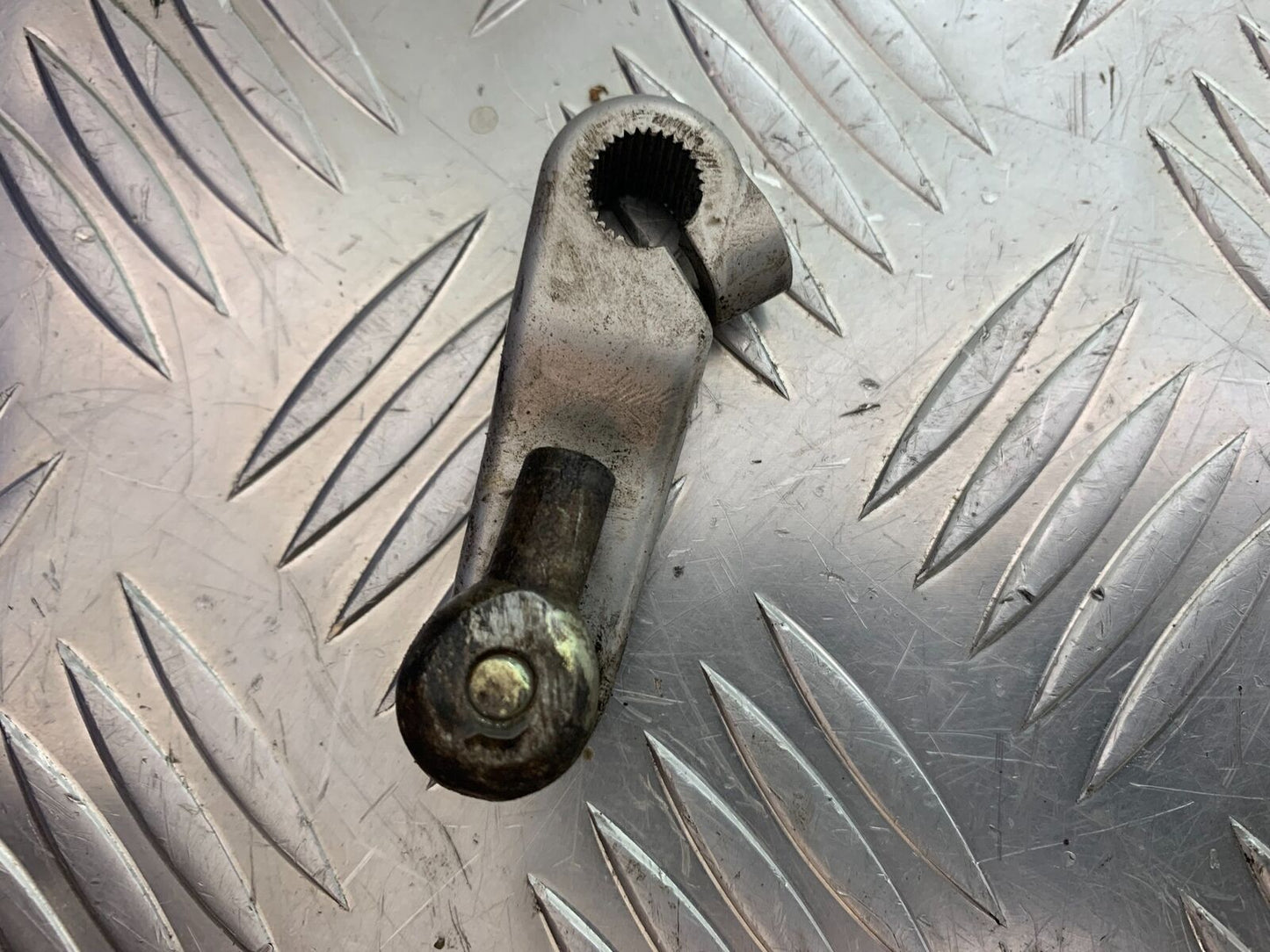 TRIUMPH THUNDERBIRD 1600 CLUTCH ARM  YEAR 2011 (CMB1107)