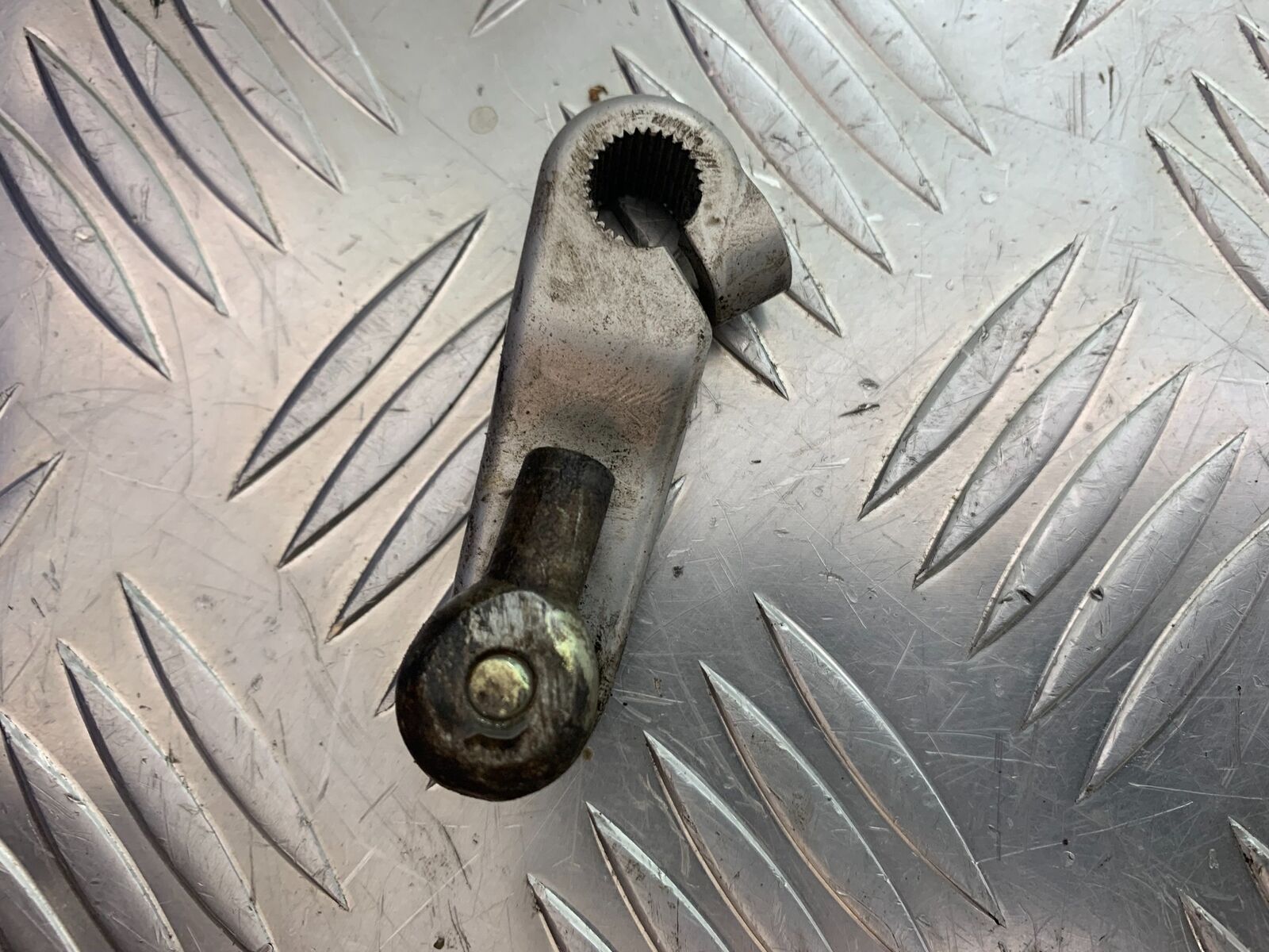 TRIUMPH THUNDERBIRD 1600 CLUTCH ARM  YEAR 2011 (CMB1107)