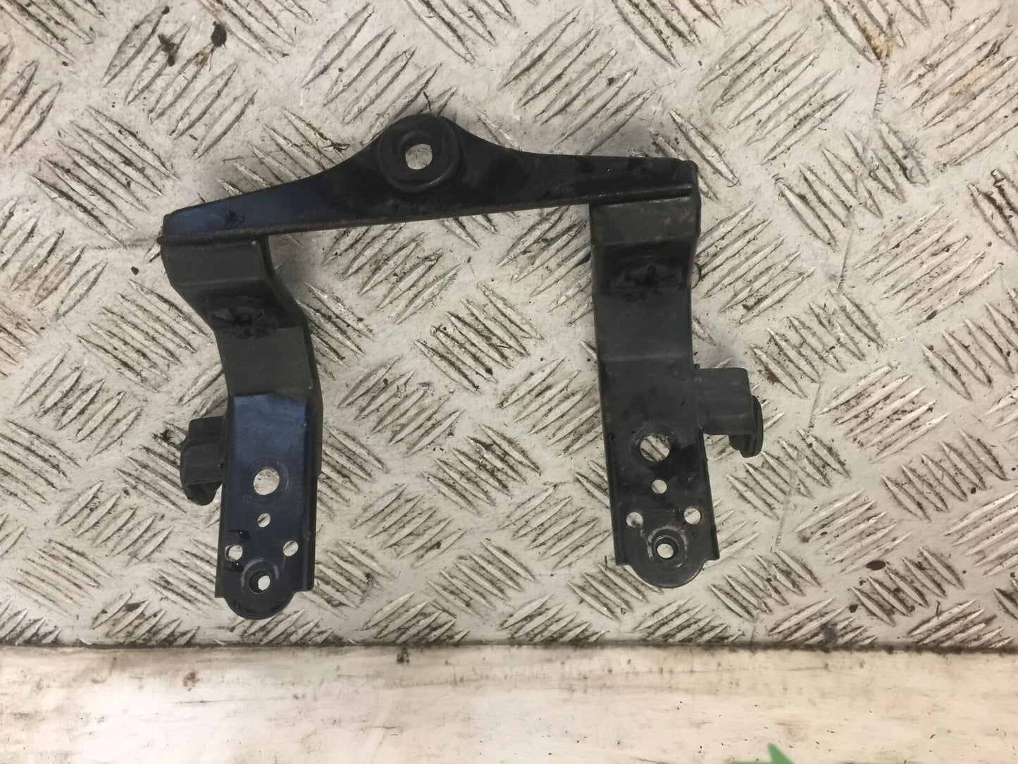 HONDA CBR600 CBR 600 REAR LIGHT BRACKET   YEAR 1996 (STOCK 798)