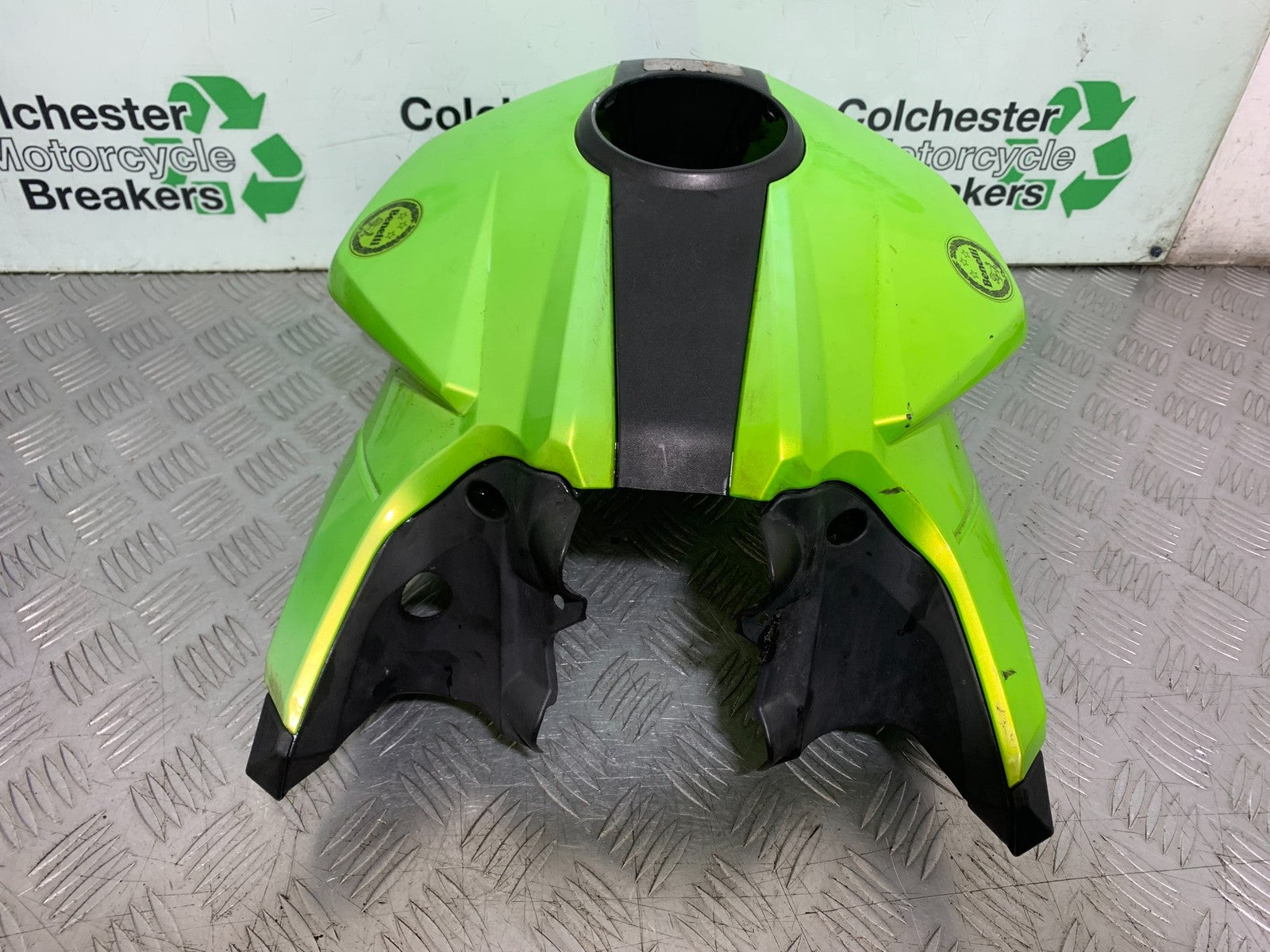 BENELLI BN125 BN 125 PETROL TANK COVER  YEAR 2018-2021 (CMB1245)