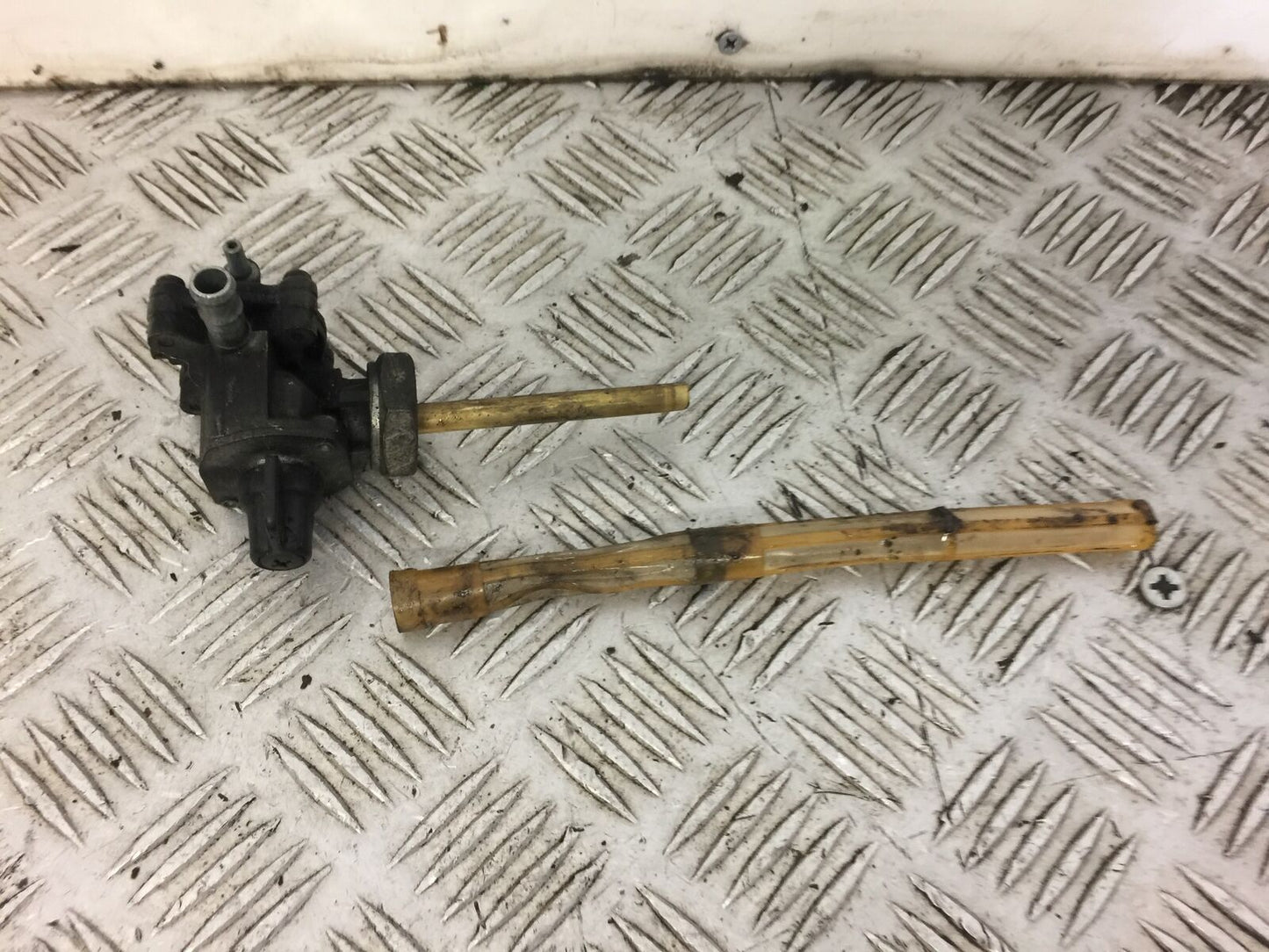 HONDA CB500 CB 500 PETROL TAP  YEAR 2002 (STOCK 494)