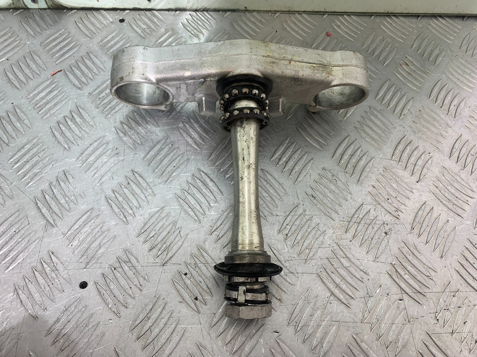 YAMAHA YZF R1 4C8 BOTTOM YOKE   YEAR 2007-2008 (CMB1237)